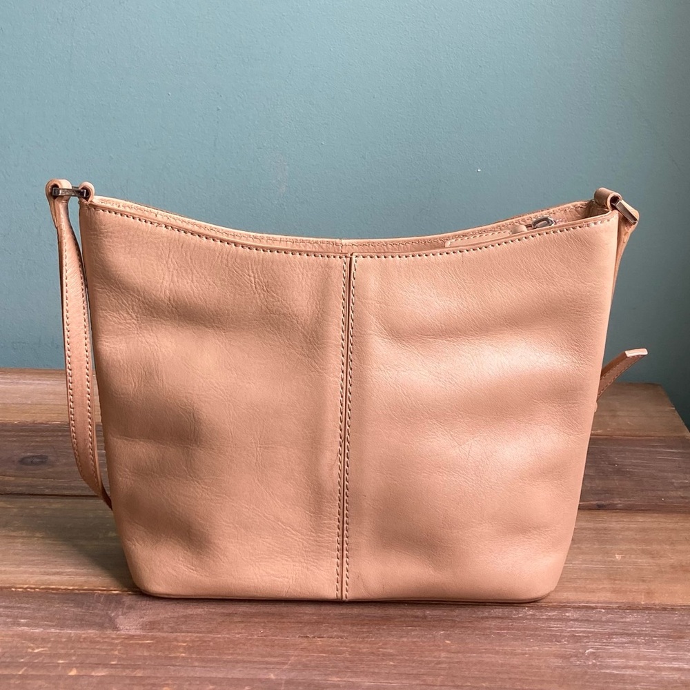 Vintage Etienne Aigner Tan Leather Bag - Picture 7 of 8